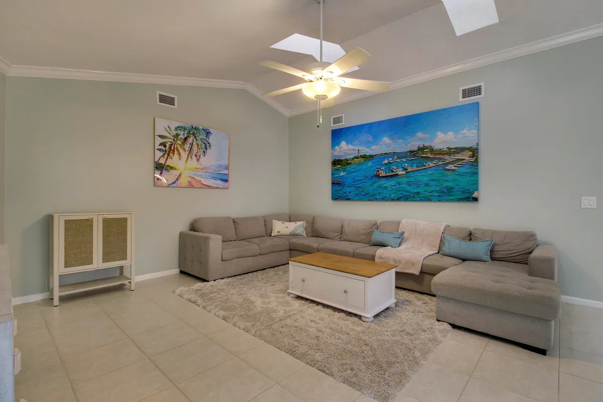 Residence photo 13