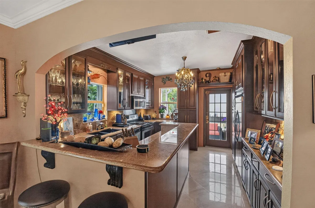 West Palm Beach Residence photo 22