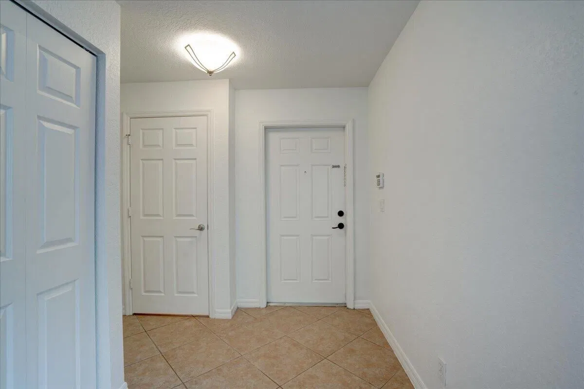 Residence photo 13