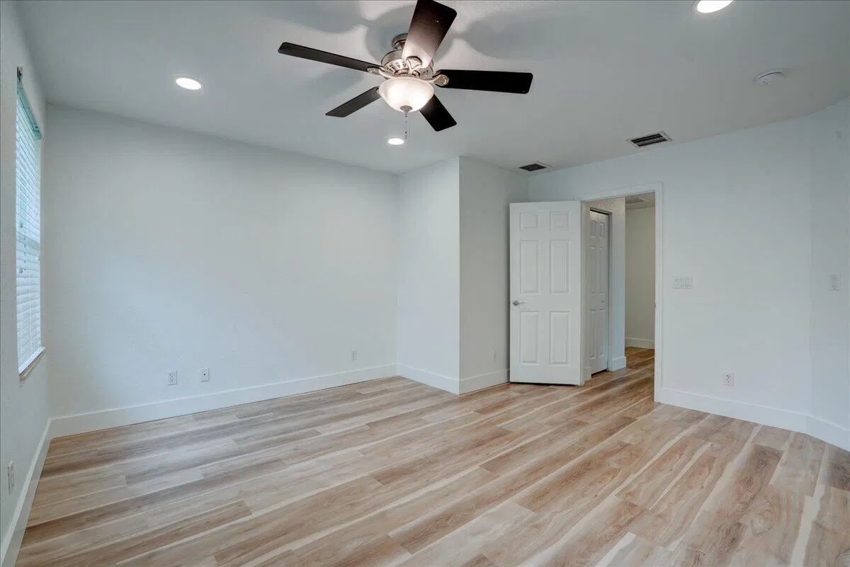 Residence photo 34