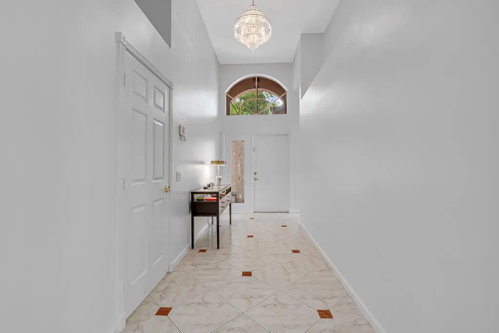  Residence photo 28