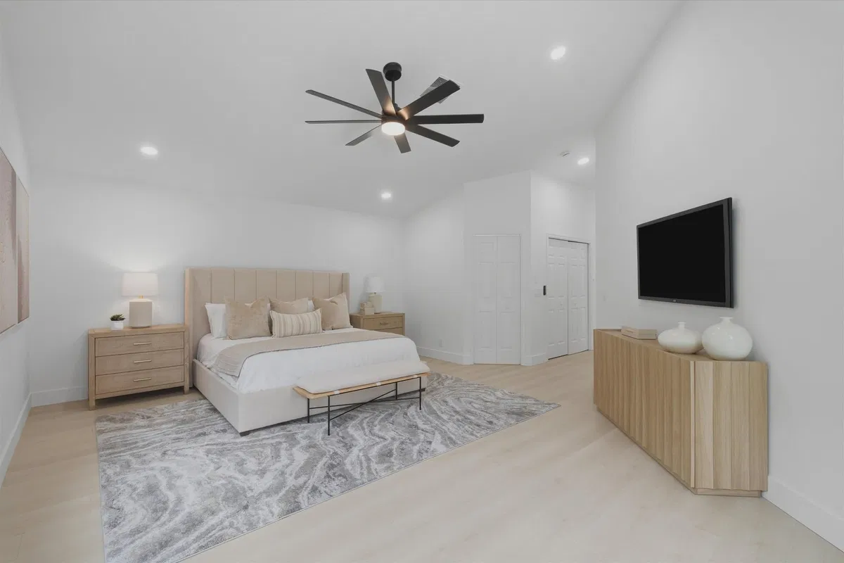  Residence photo 16