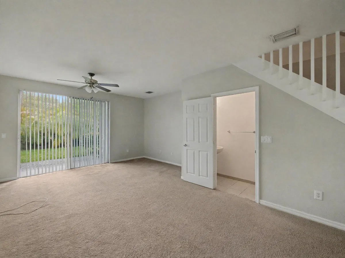  Residence photo 7