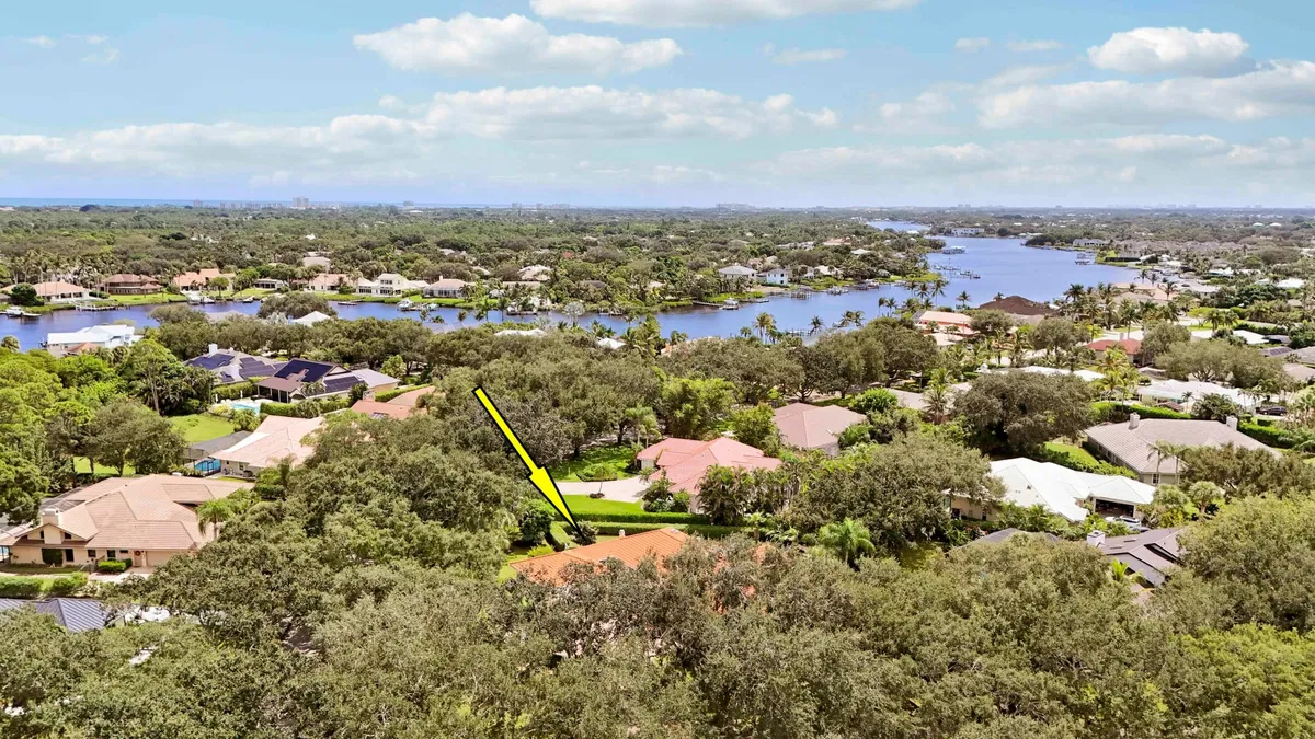 Heritage Oaks Residence photo 67