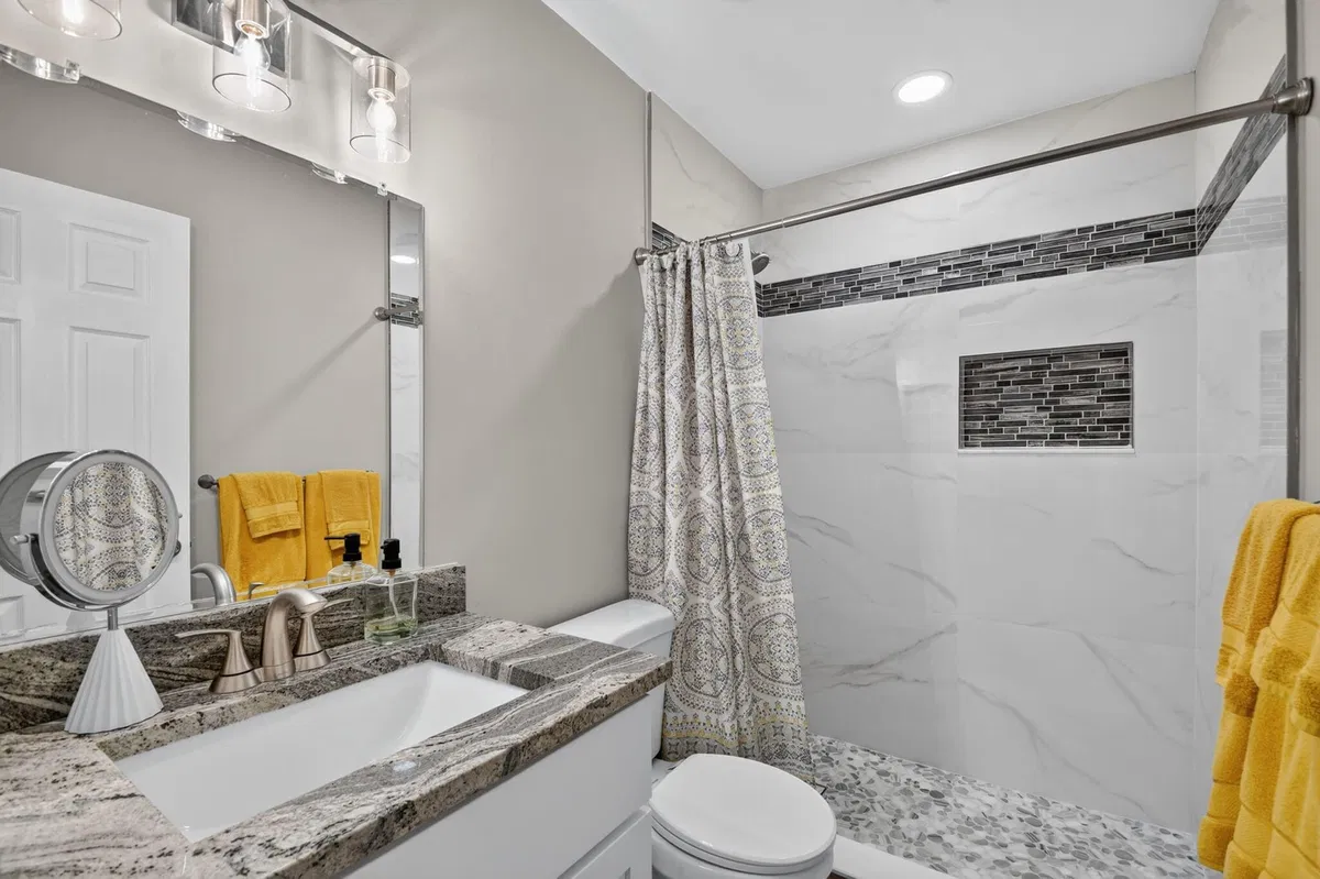  Unit 203 photo 22