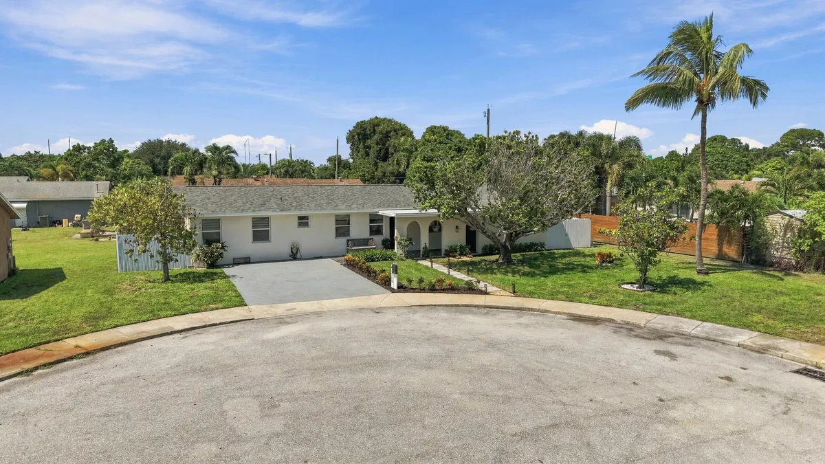  Residence photo 37