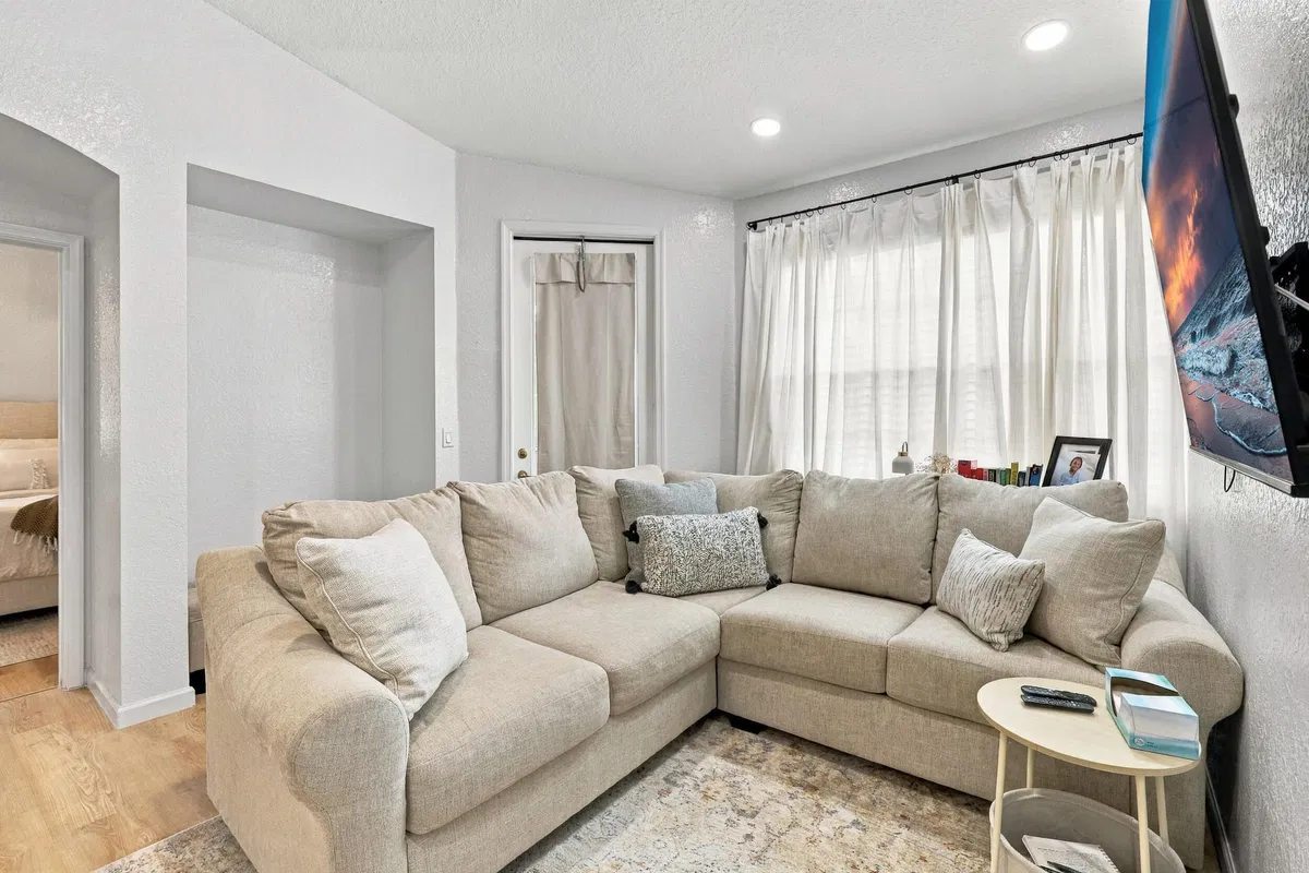 Residence photo 7