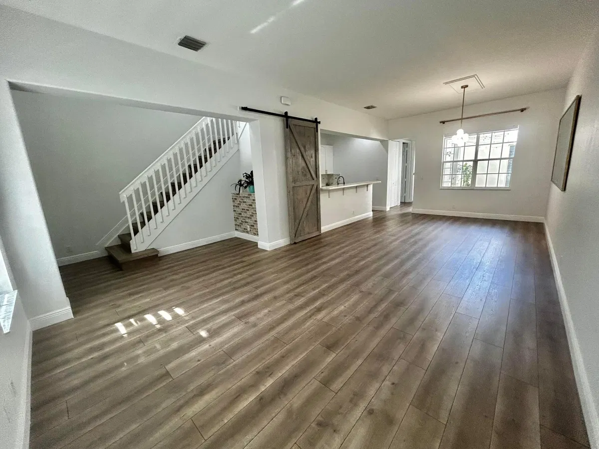 Residence photo 4