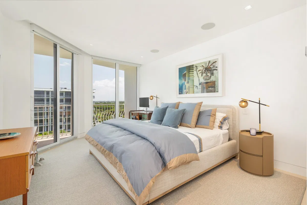 Sloan's Curve Palm Beach Unit 507s photo 28