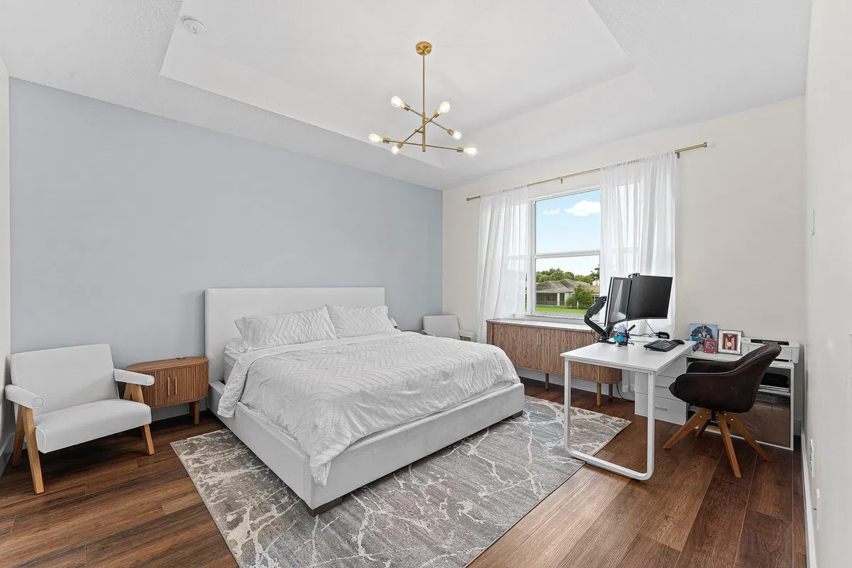Residence photo 28