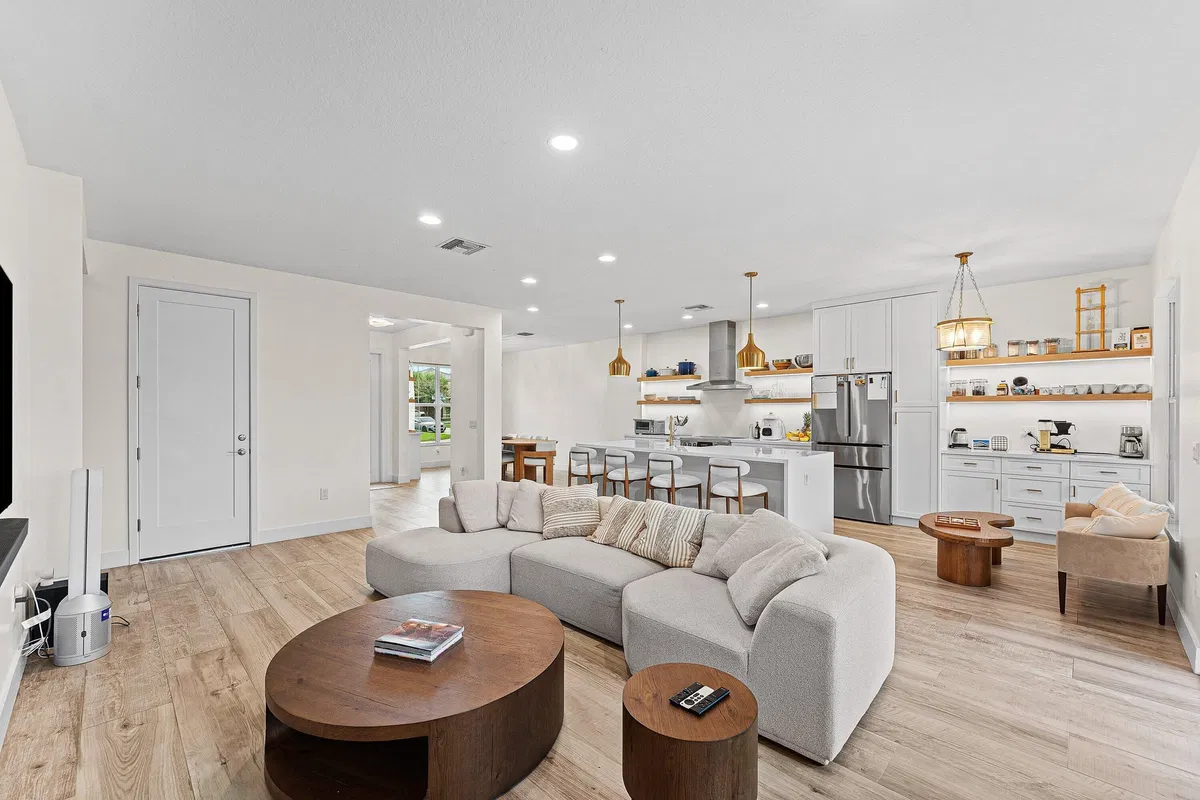  Residence photo 19
