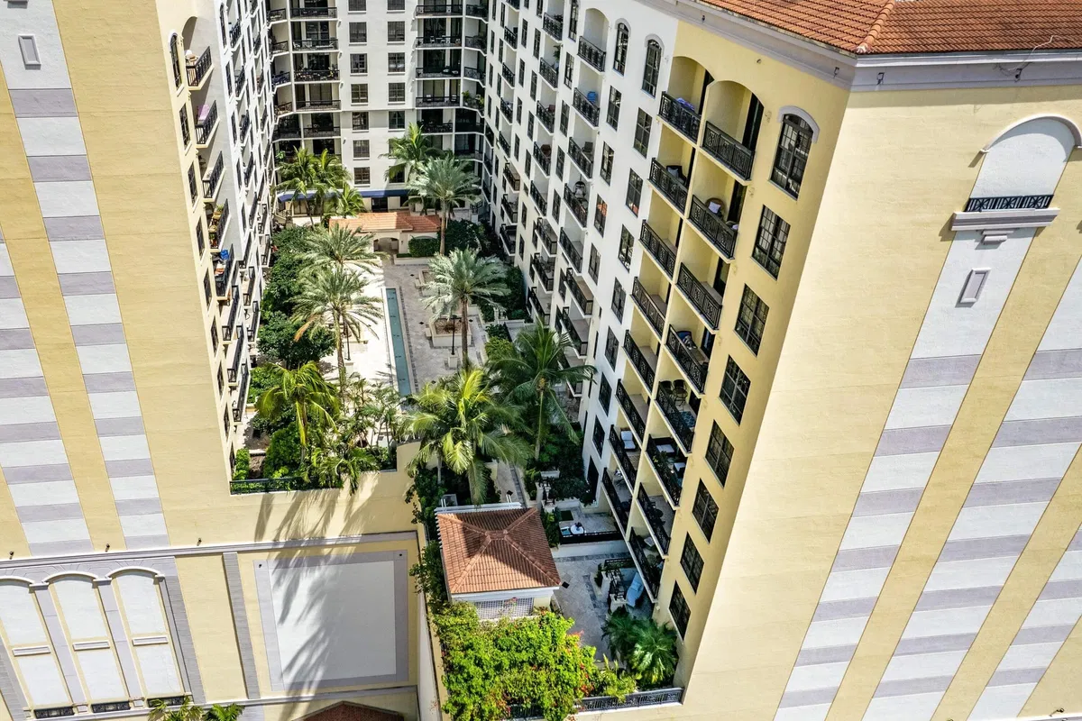 One City Plaza Unit Unit 820 photo 46