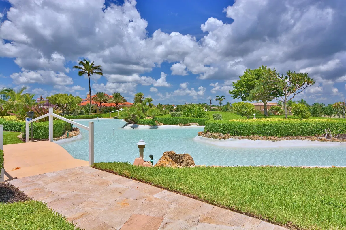 550 S Ocean Boca Unit 1202 photo 43