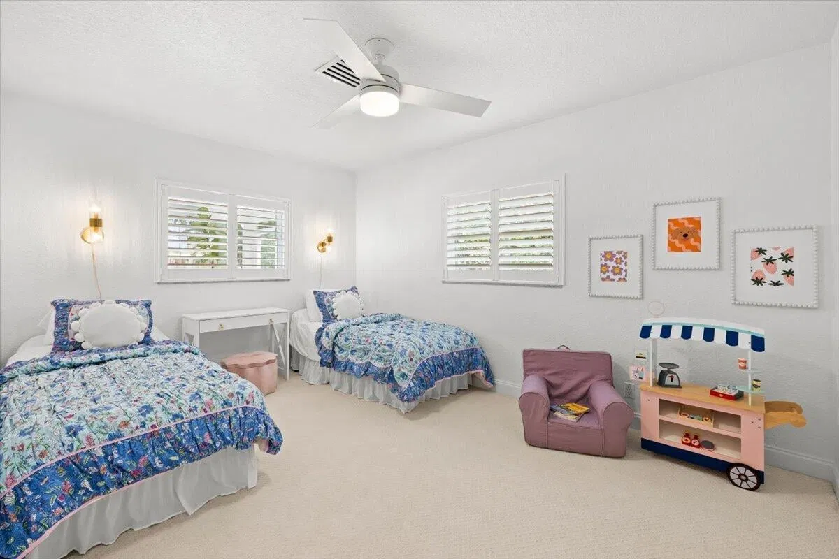 Residence photo 28