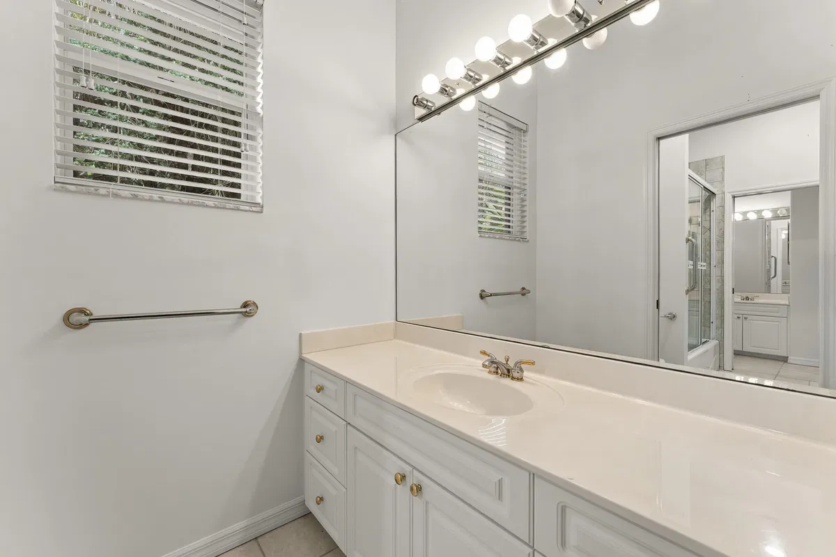 Rocky Point Residence photo 16