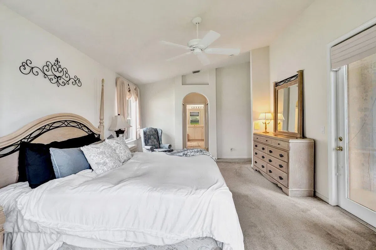  Residence photo 28