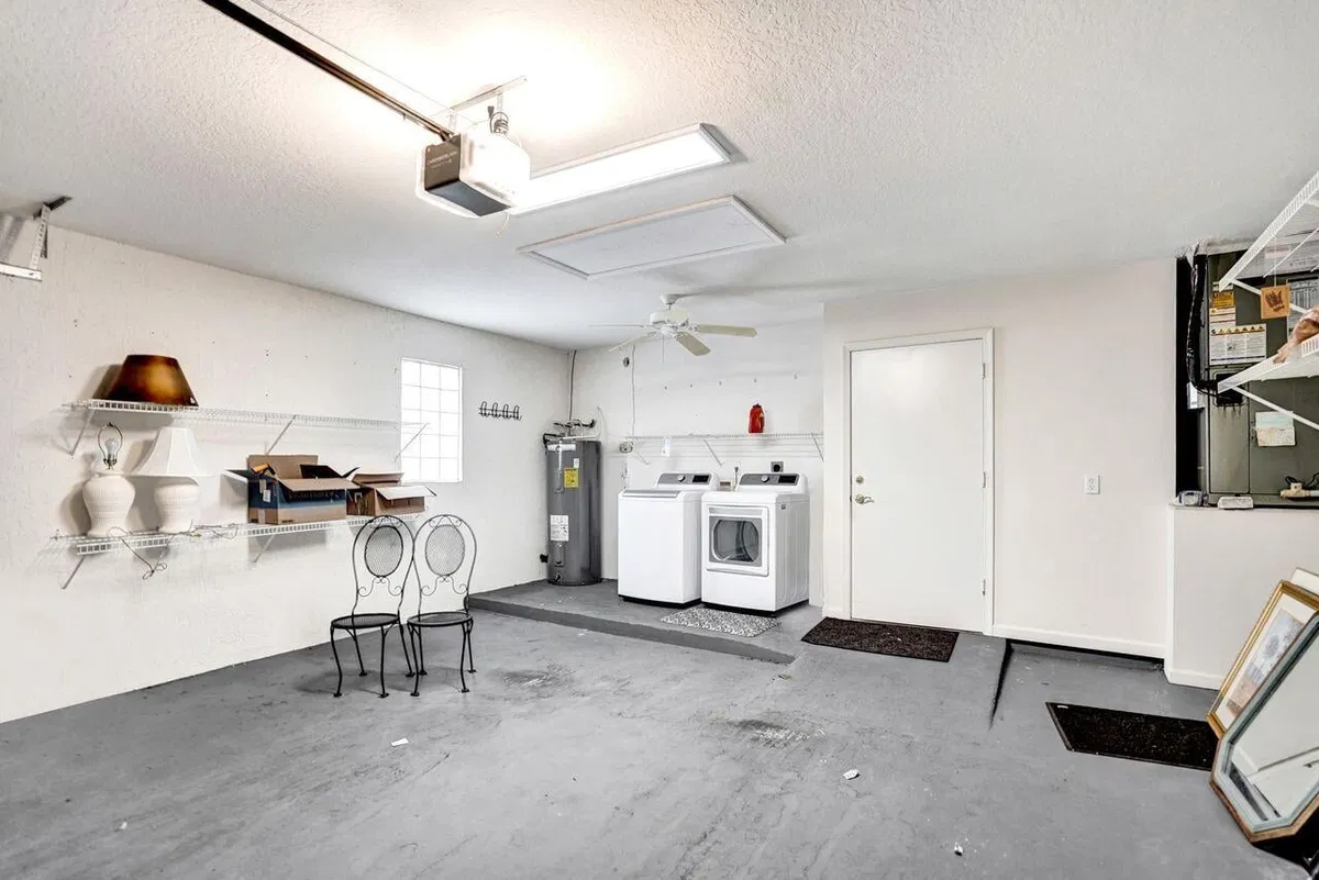  Residence photo 52