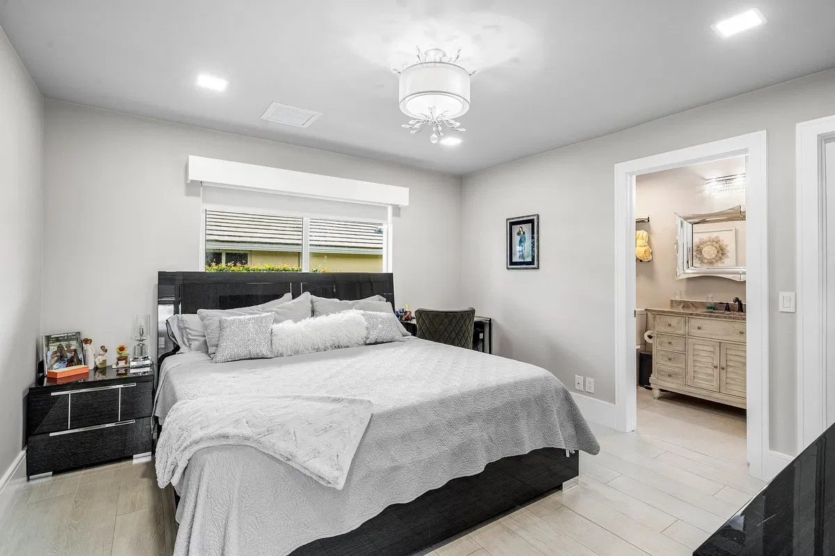 Residence photo 22