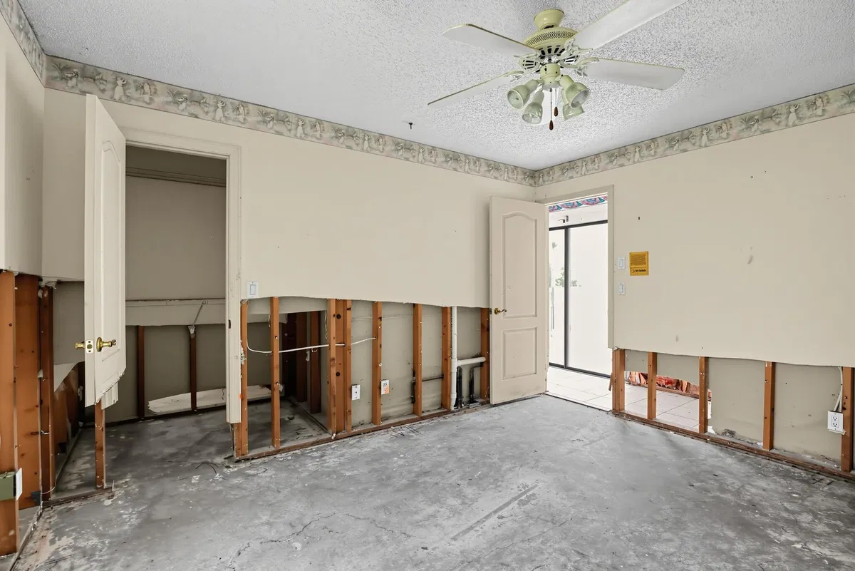  Residence photo 28