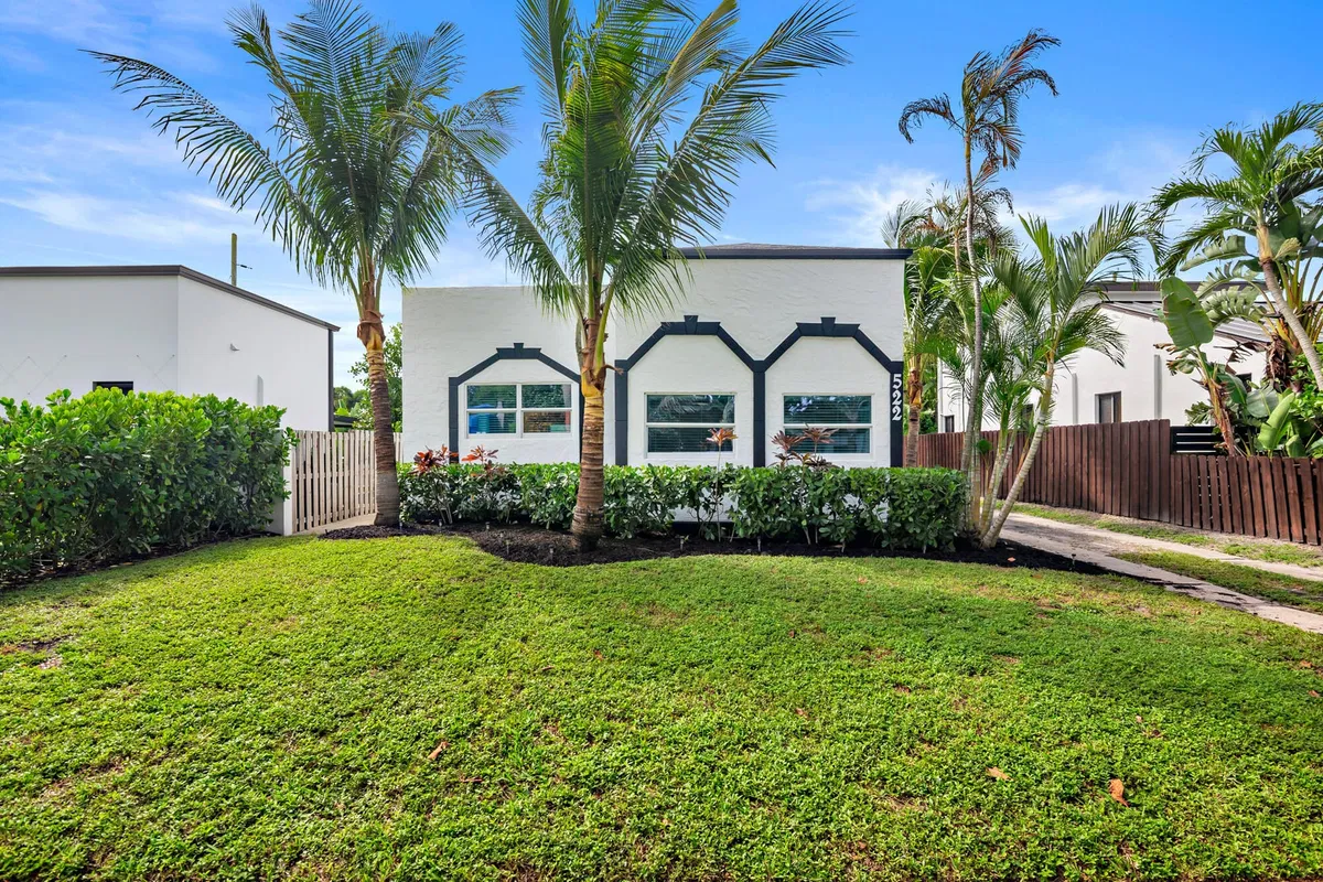Flamingo Park Residence