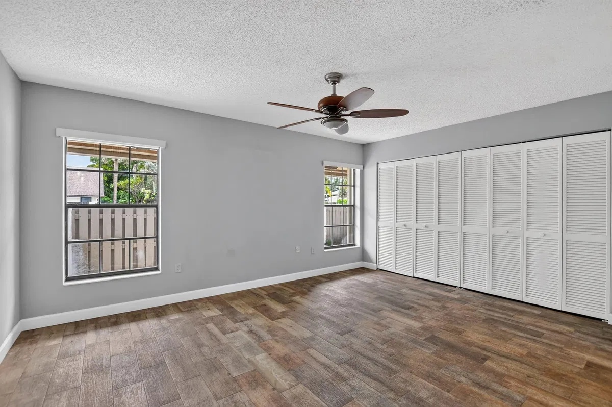  Residence photo 28