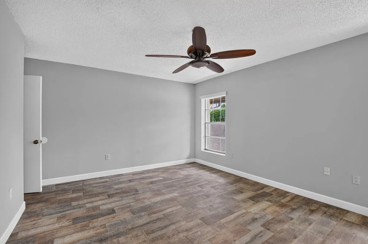  Residence photo 31
