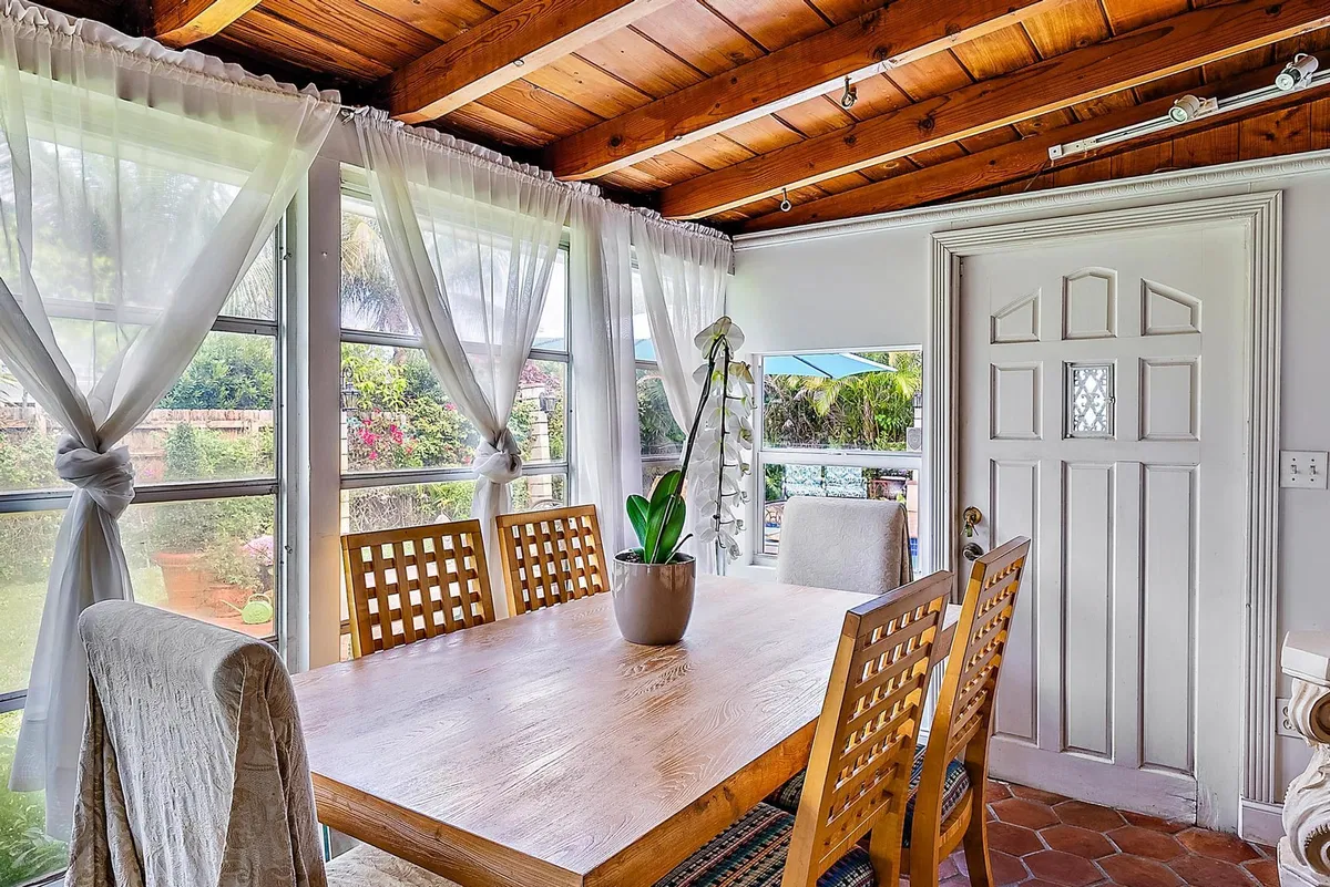 SoSo West Palm Beach Residence photo 7