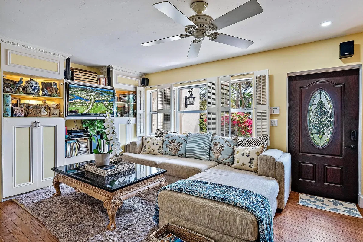 SoSo West Palm Beach Residence photo 34
