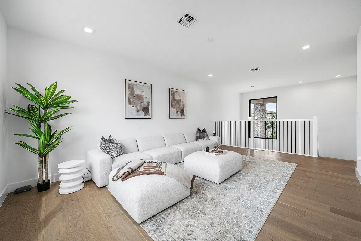 Residence photo 19