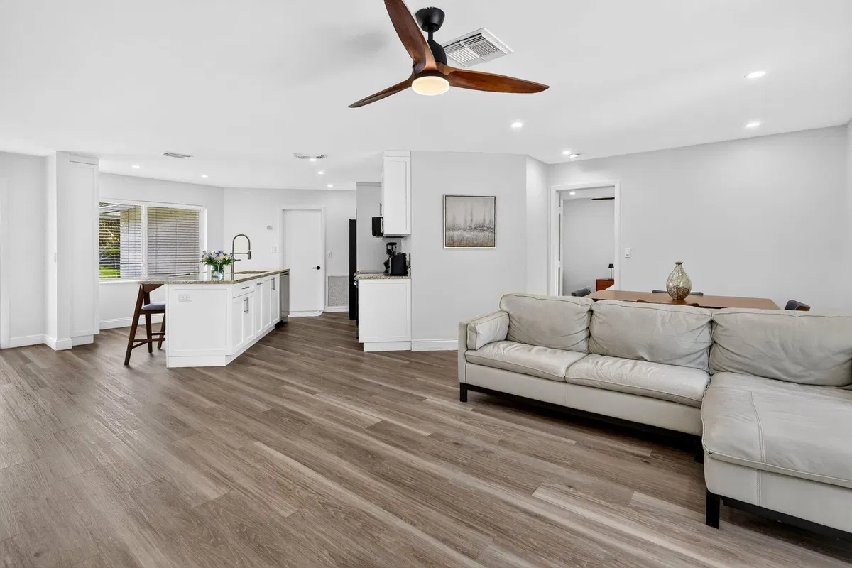  Residence photo 10