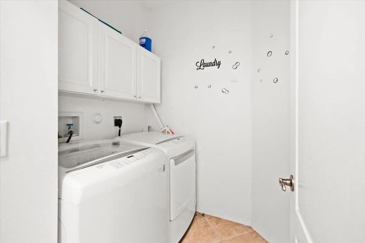 Residence photo 10