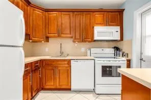 Unit C311 photo 4