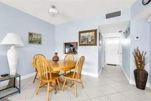 Unit C311 photo 7