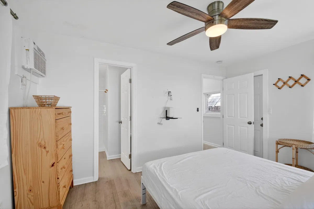 Residence photo 16
