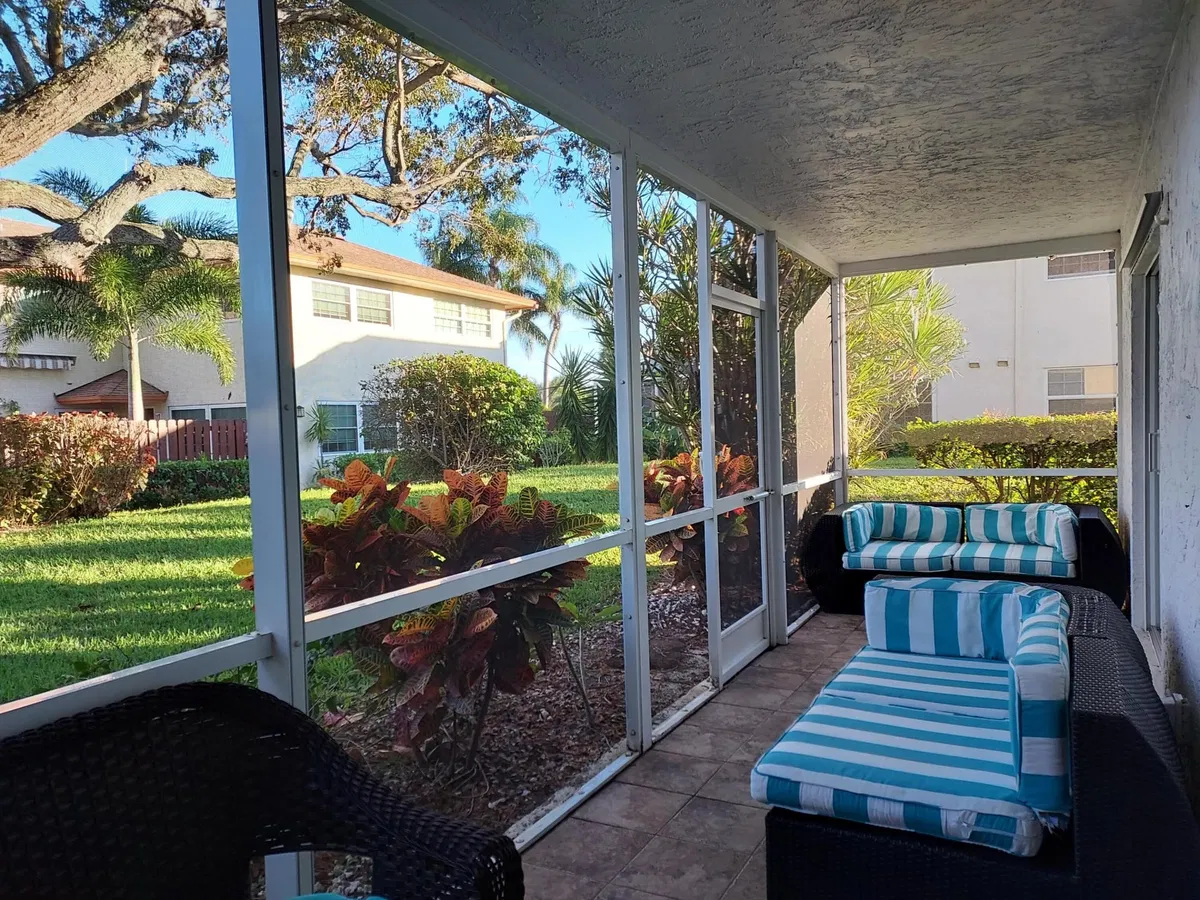 Unit 206 photo 22