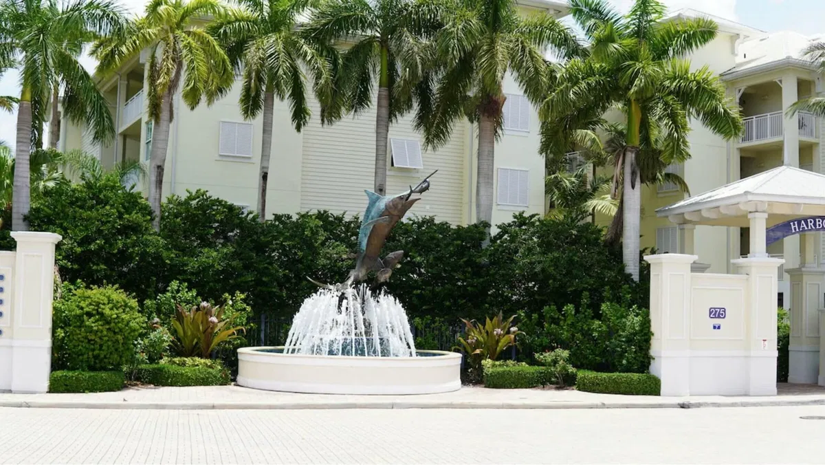 Harborage Yacht Club Residence photo 25