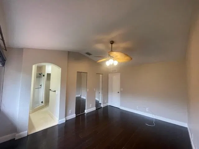 Residence photo 16