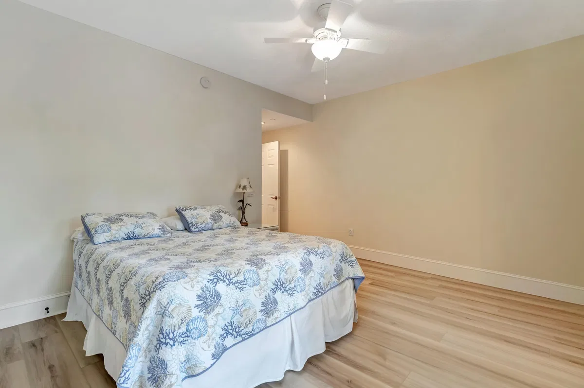 Residence photo 22