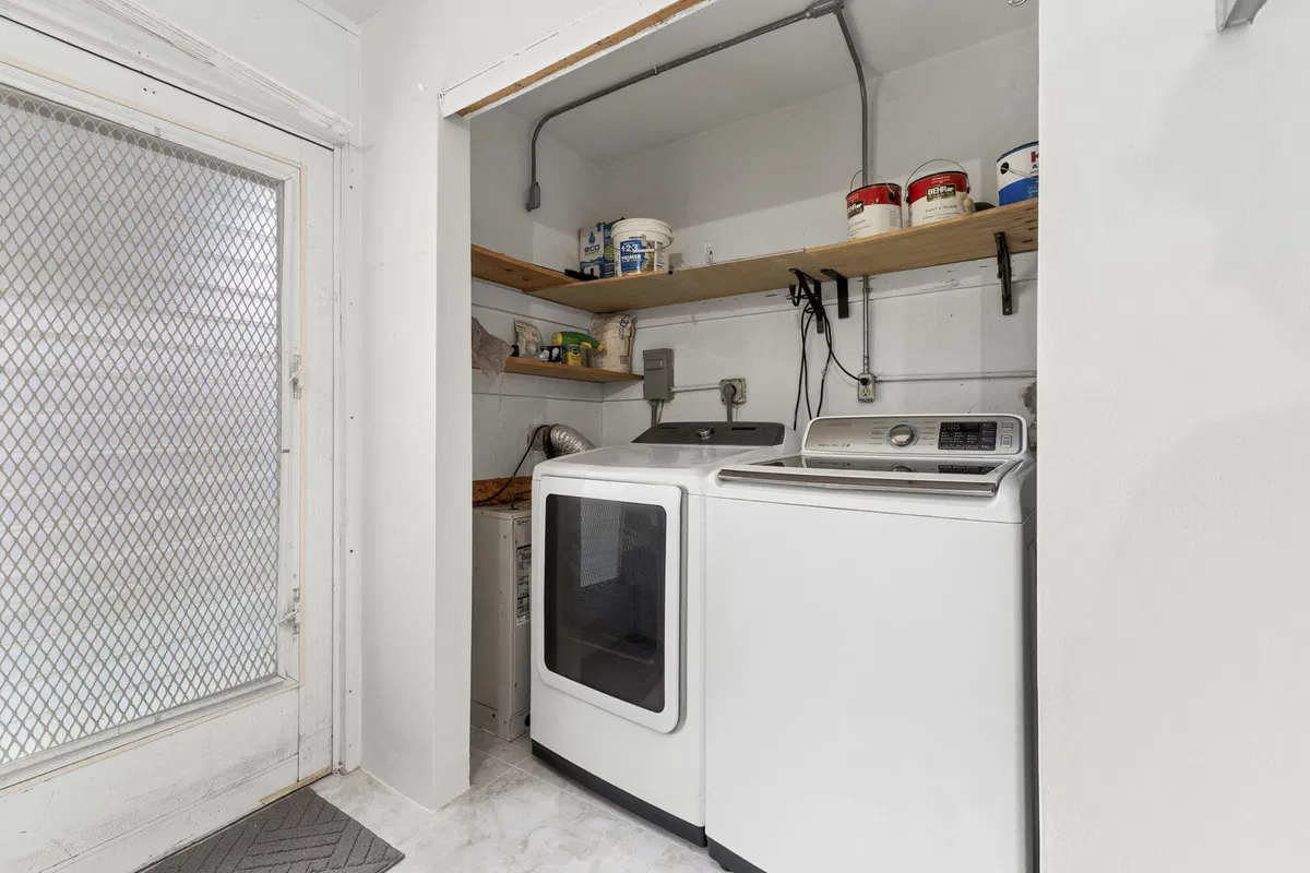 Unit 102 photo 13