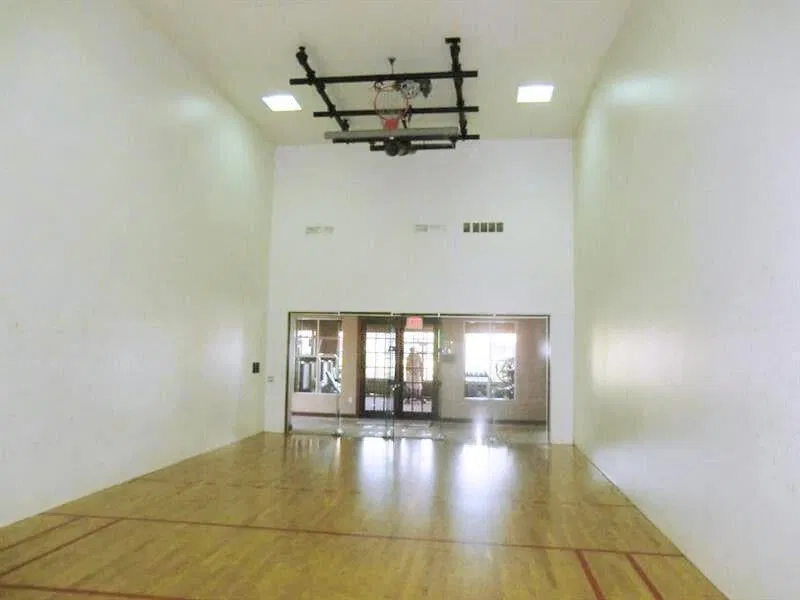 Unit 107 photo 37