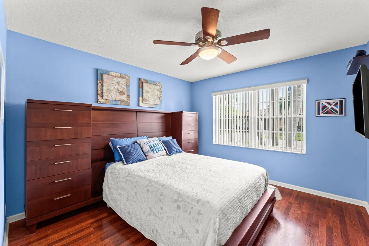 Residence photo 19