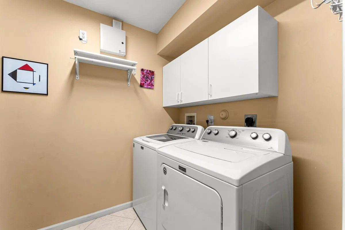 Residence photo 25