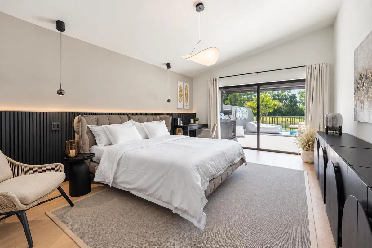 Residence photo 16