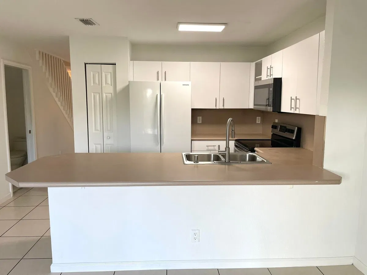 Residence photo 10