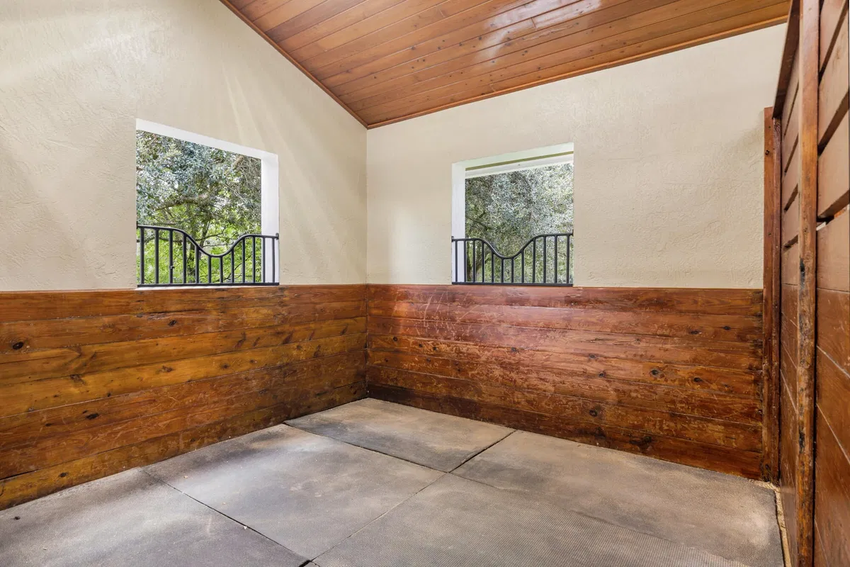 Saddle Trail Park Residence photo 10