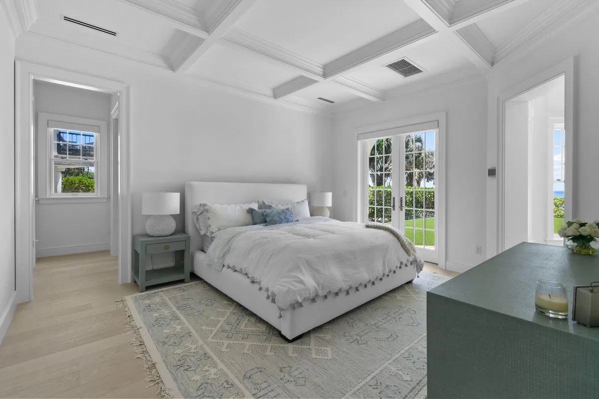 Residence photo 16