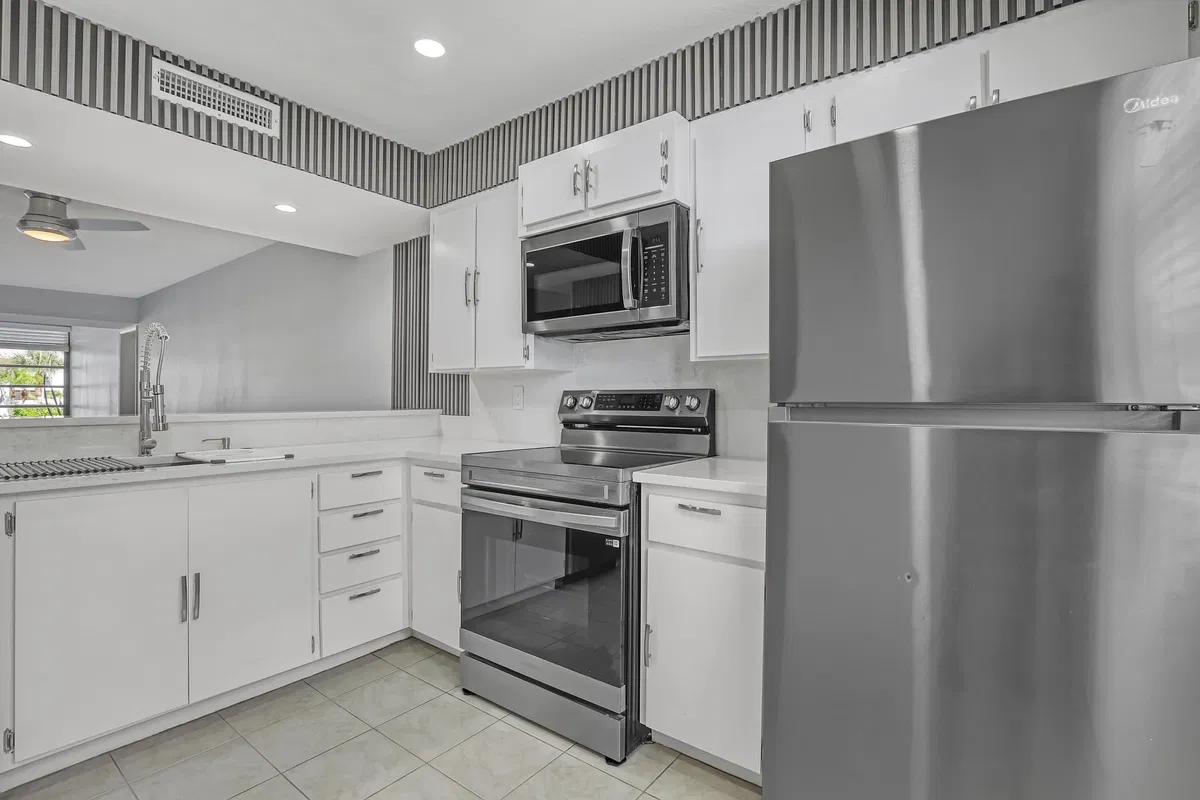 Residence photo 4