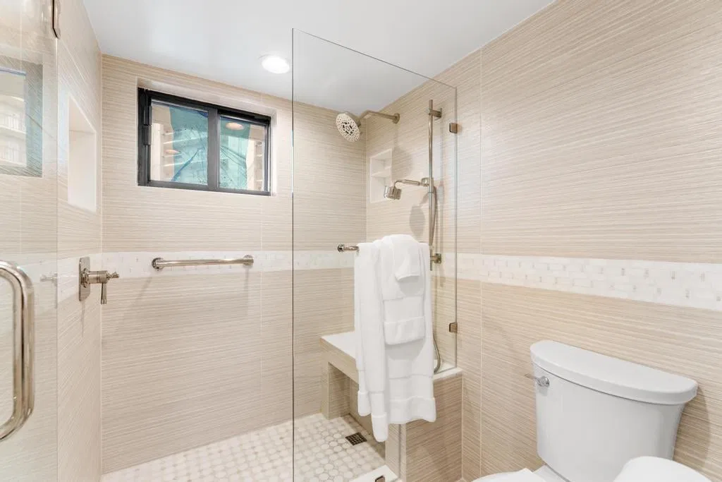 Unit T7 photo 25