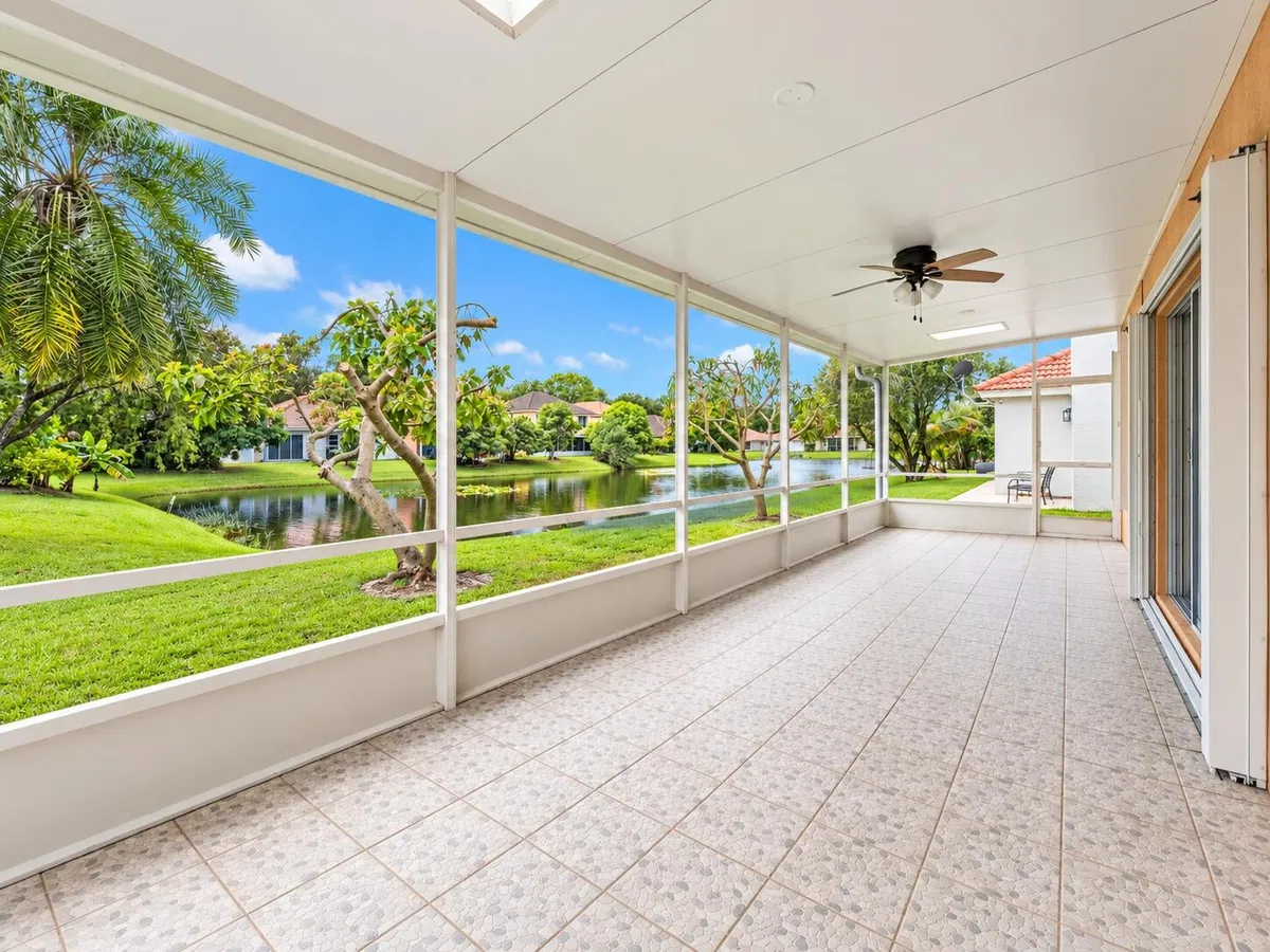  Residence photo 13