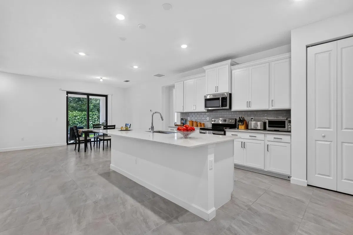  Residence photo 19